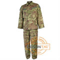 Essai de GV de vêtements militaire uniforme armée EDR